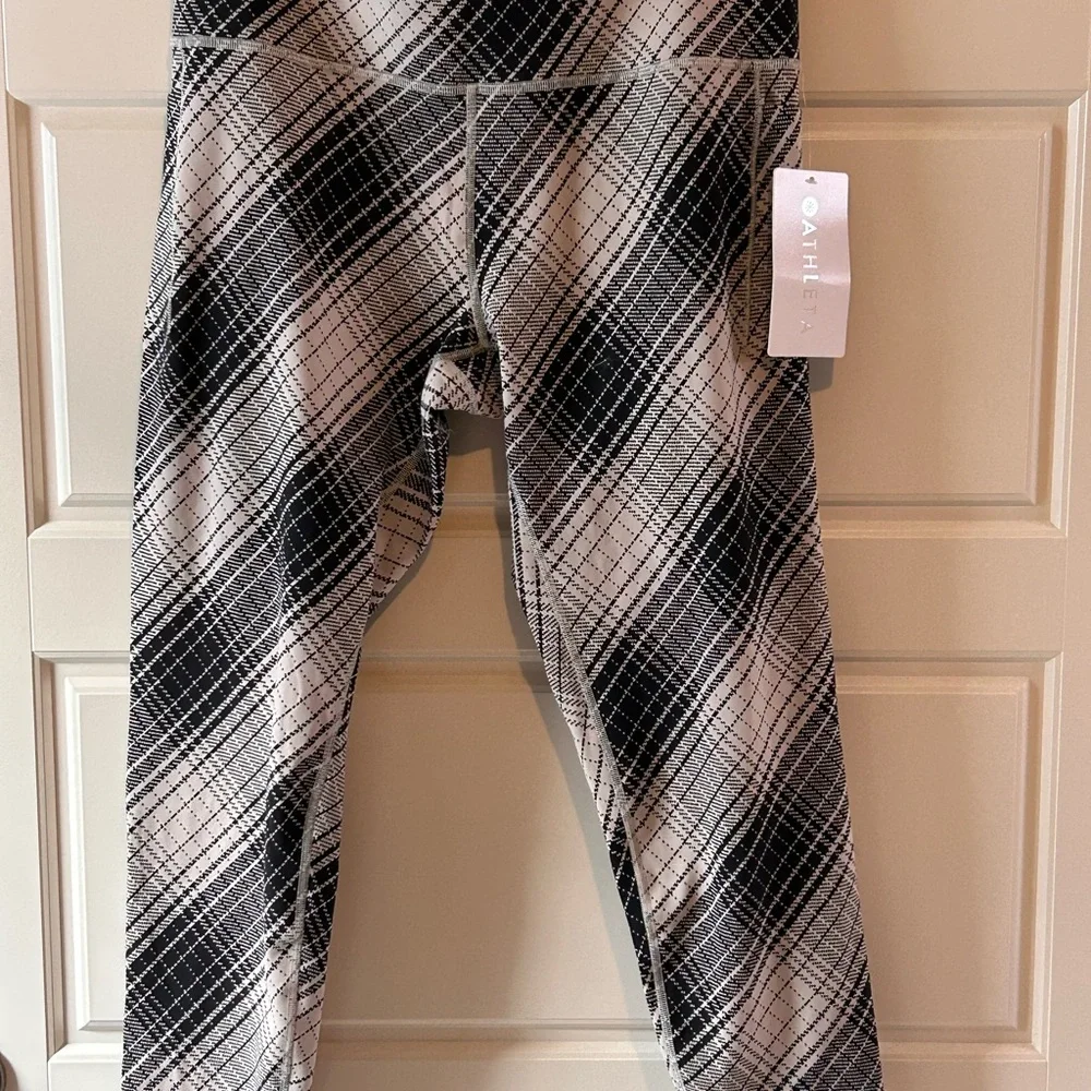 Athleta Salutation Stash Textured Tight - Picture 4 of 6